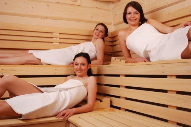 פרשוב Wellness Pension & Salas Saris Park מראה חיצוני תמונה